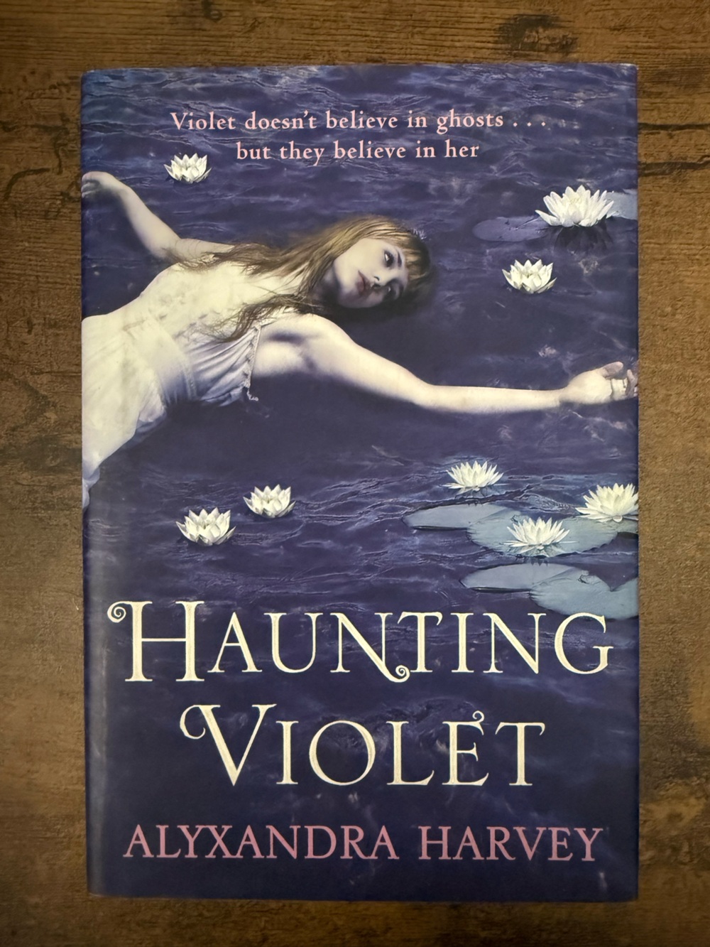 💚4/$20 Haunting Violet by Alyxandra Harvey - Hardcover Novel